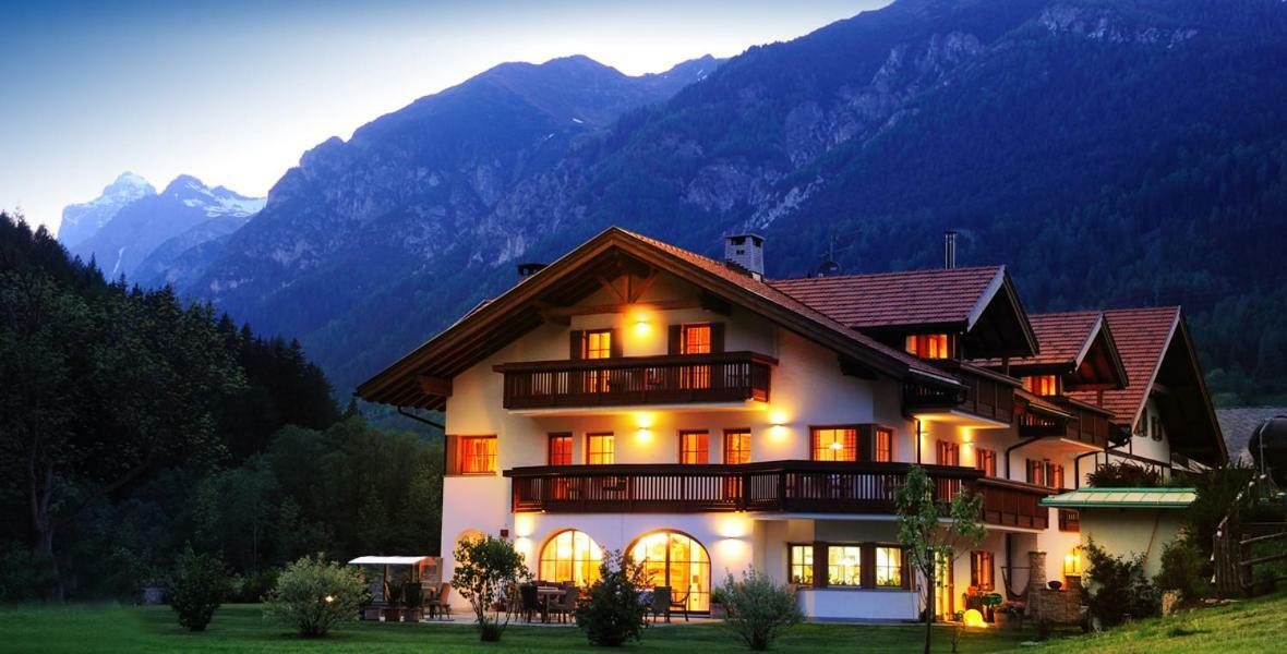 Wolfenhof Lodge